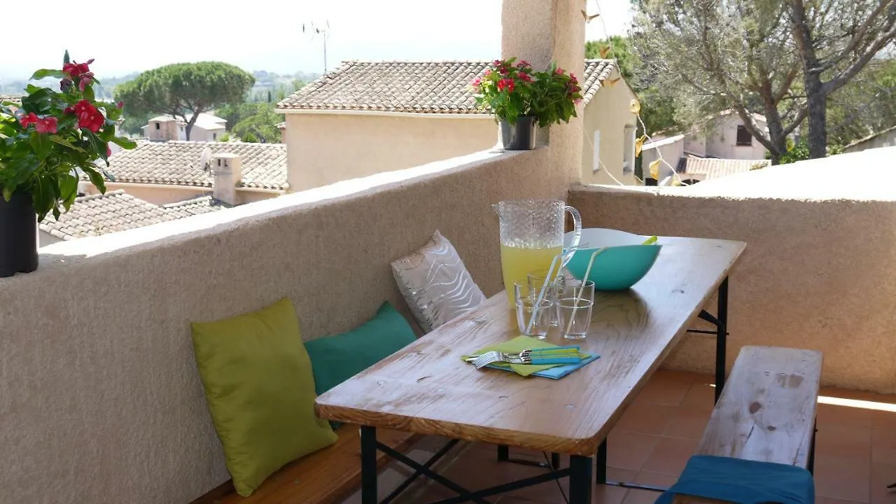 Grand Appartement Dans Maison Avec Piscine Privee Frejus